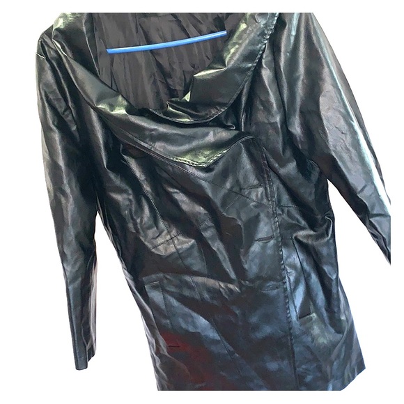 Womens jcket - Picture 1 of 5